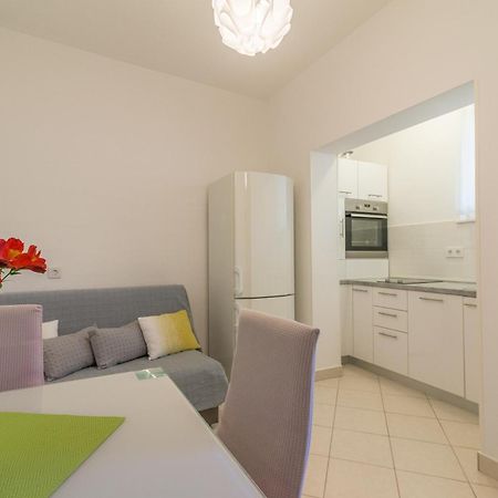 Apartments Tolic Biograd Na Moru Ngoại thất bức ảnh