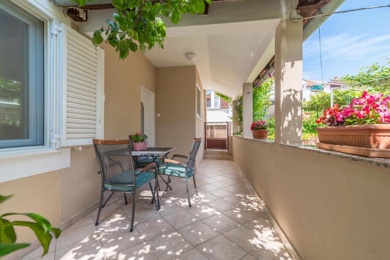 Apartments Tolic Biograd Na Moru Ngoại thất bức ảnh