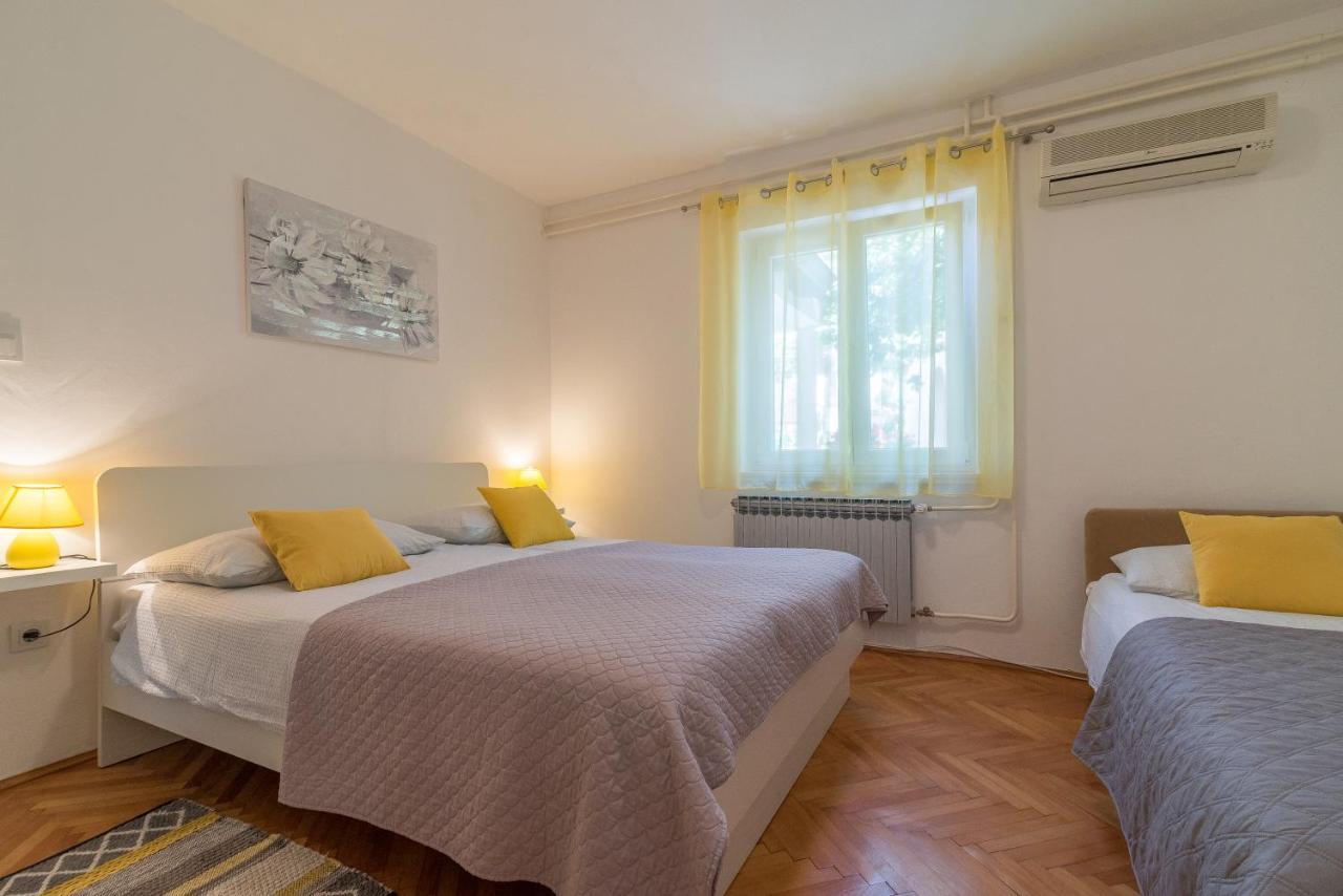 Apartments Tolic Biograd Na Moru Ngoại thất bức ảnh