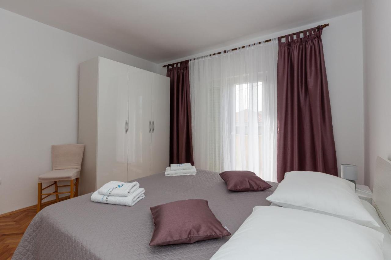 Apartments Tolic Biograd Na Moru Ngoại thất bức ảnh