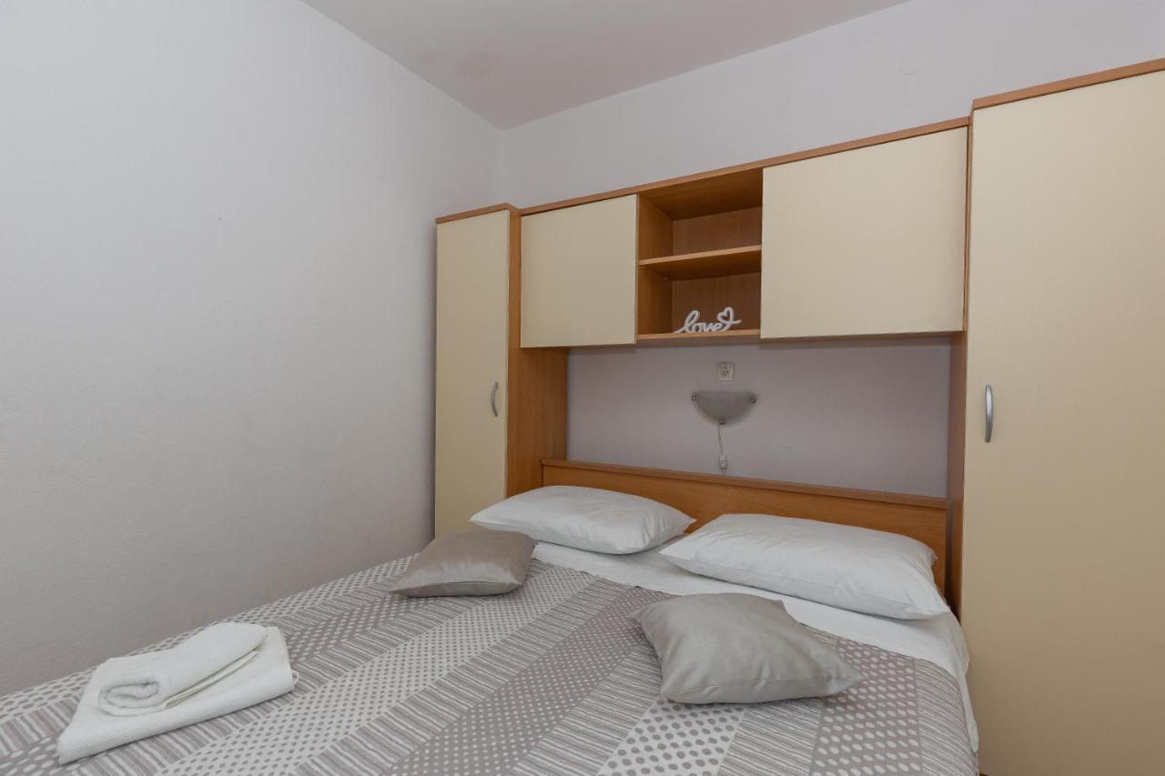 Apartments Tolic Biograd Na Moru Ngoại thất bức ảnh