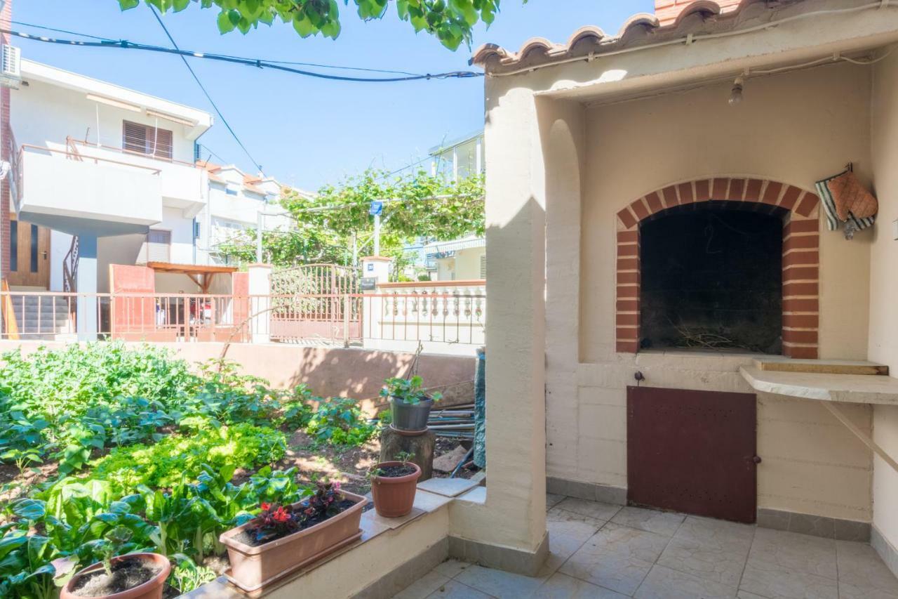 Apartments Tolic Biograd Na Moru Ngoại thất bức ảnh